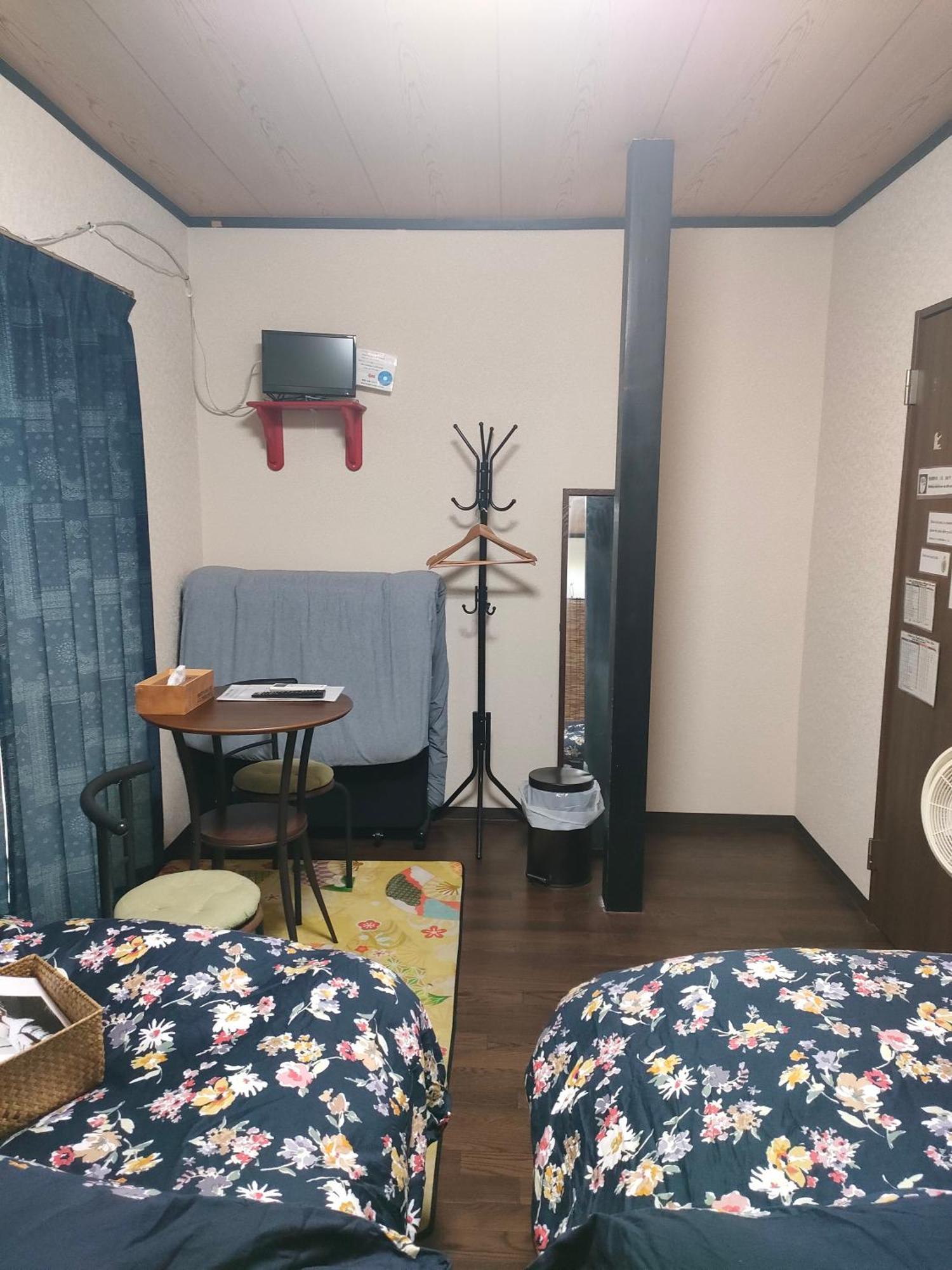 Готель Miroku Share House Mimiharacho Екстер'єр фото